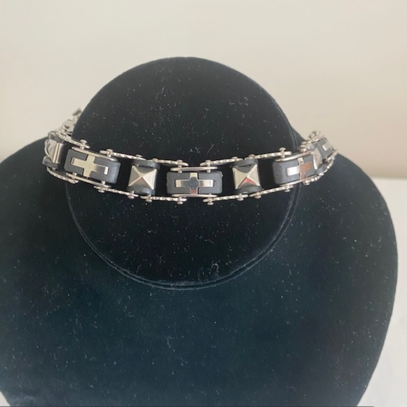 Silver Tone Black Silicone Titanium Metal Bracelet Length 8 1/2" - Picture 1 of 8